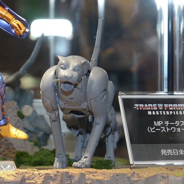 Wonderfest Summer 2016   Masterpiece Cheetor Color Photos Roundup Featuring Optimus Primal 10 (10 of 17)